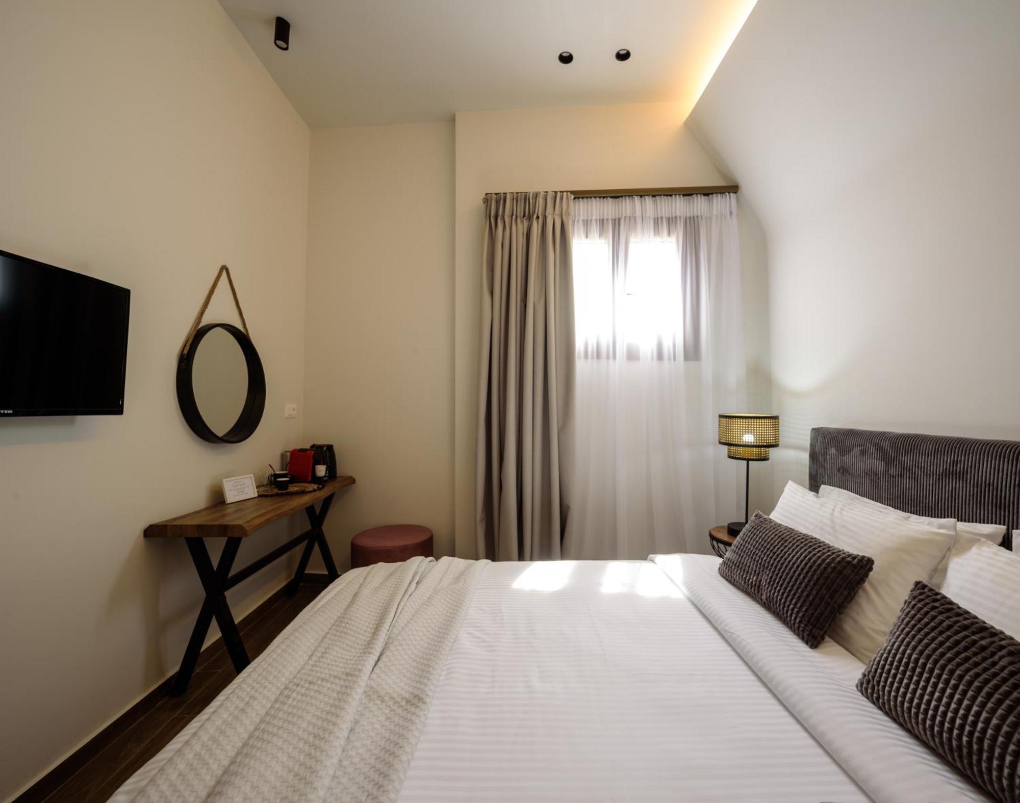 Arthur Suites In Old Town Rhodes City ภายนอก รูปภาพ