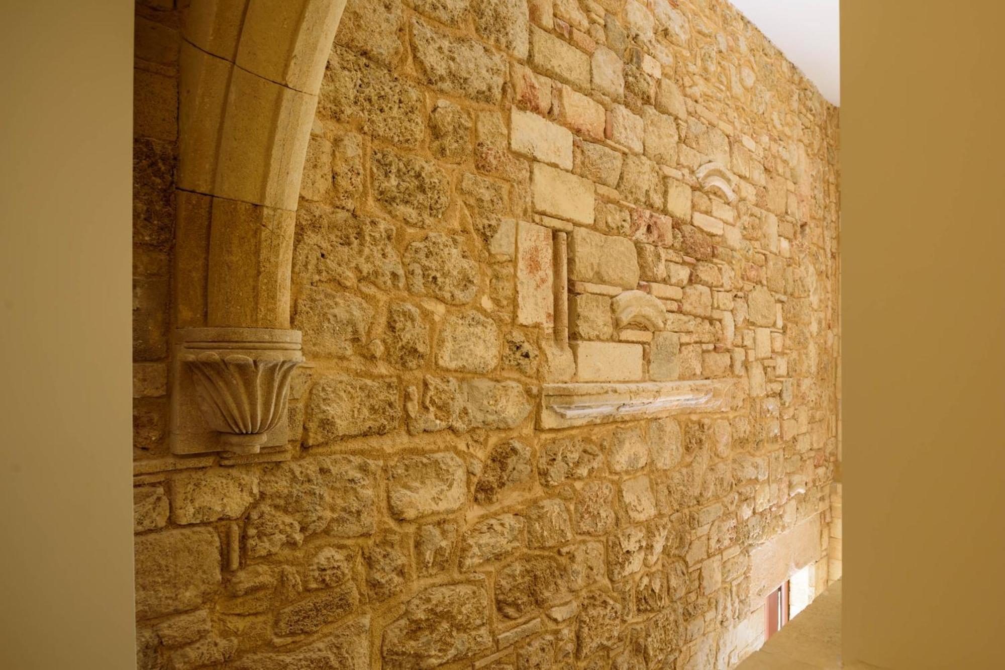Arthur Suites In Old Town Rhodes City ภายนอก รูปภาพ