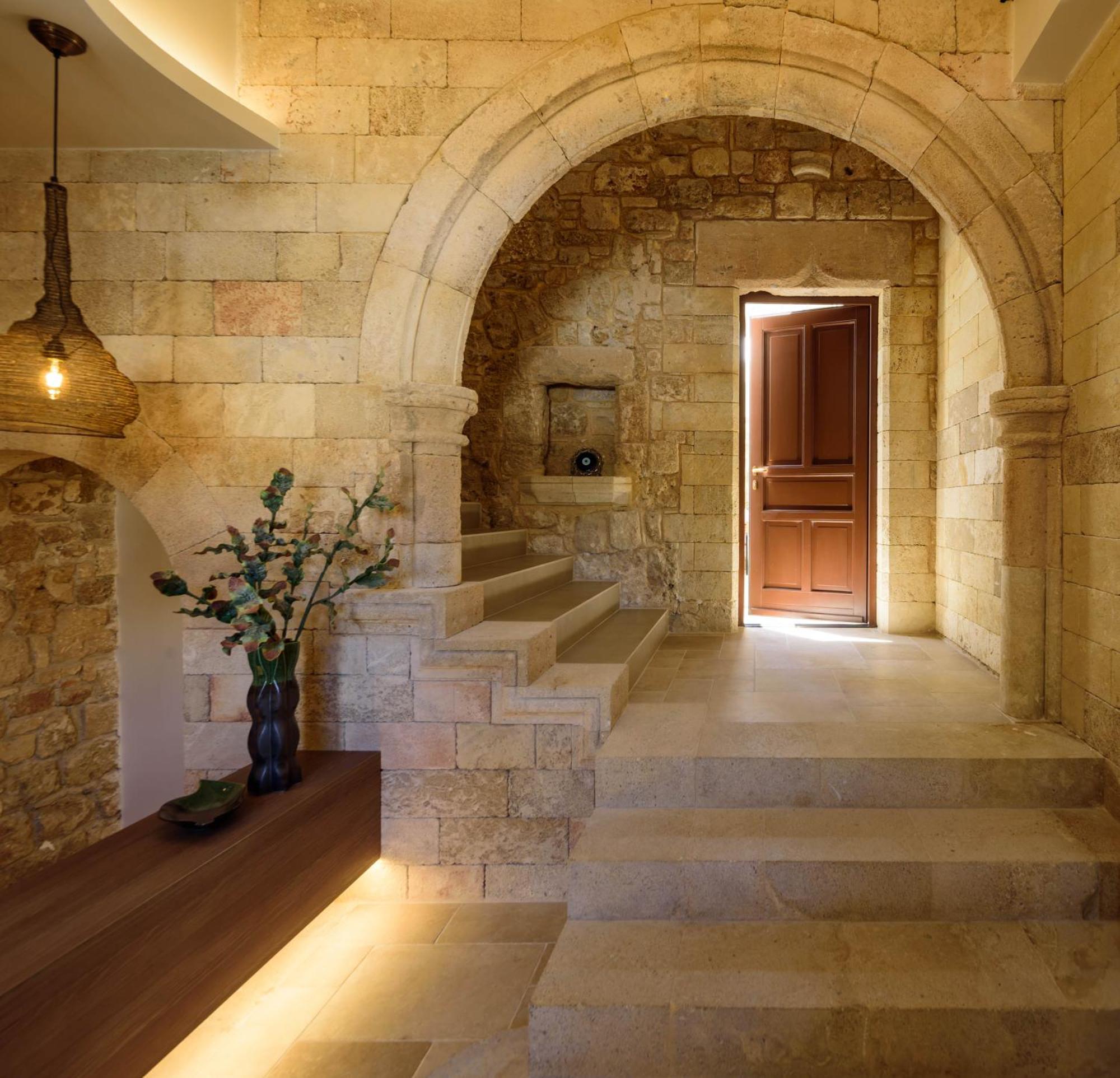 Arthur Suites In Old Town Rhodes City ภายนอก รูปภาพ